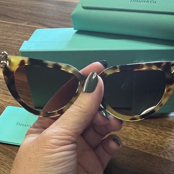 Tiffany & Co. Brown Sunglasses with Tortoise Pattern main image 5